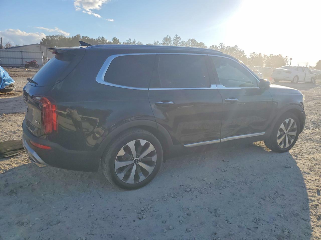 2020 Kia Telluride S - Фото 3