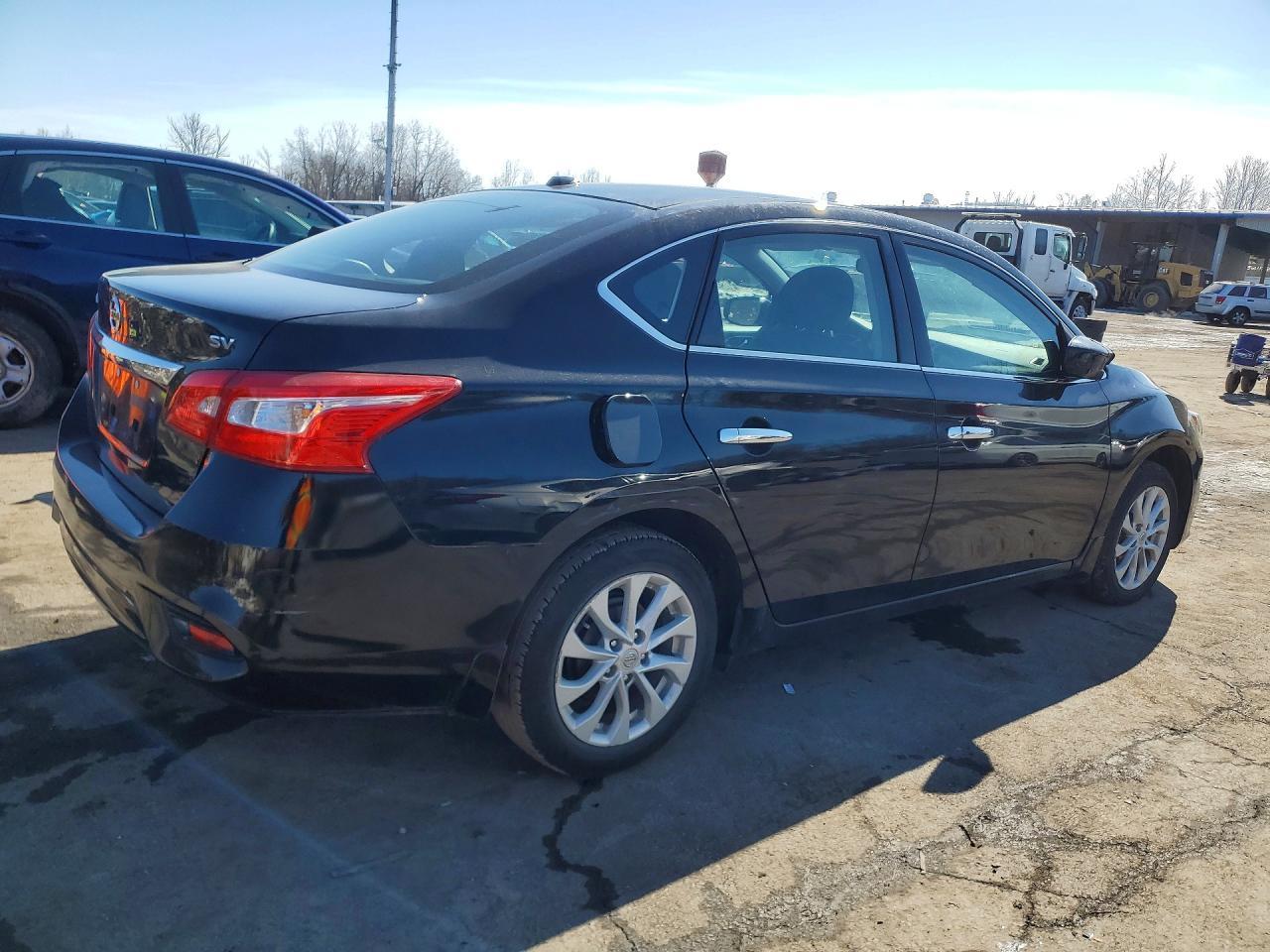 2019 Nissan Sentra Sv - Фото 3