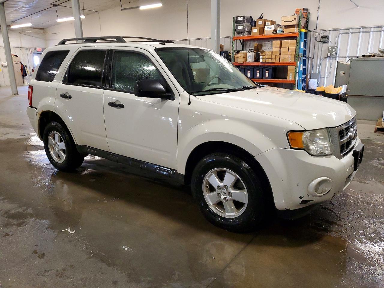 2011 Ford Escape Xlt - Image 4