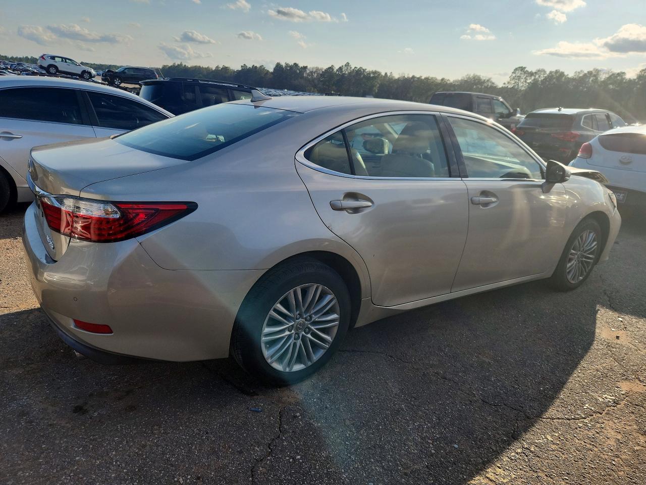 2014 Lexus Es 350 Base - Image 3