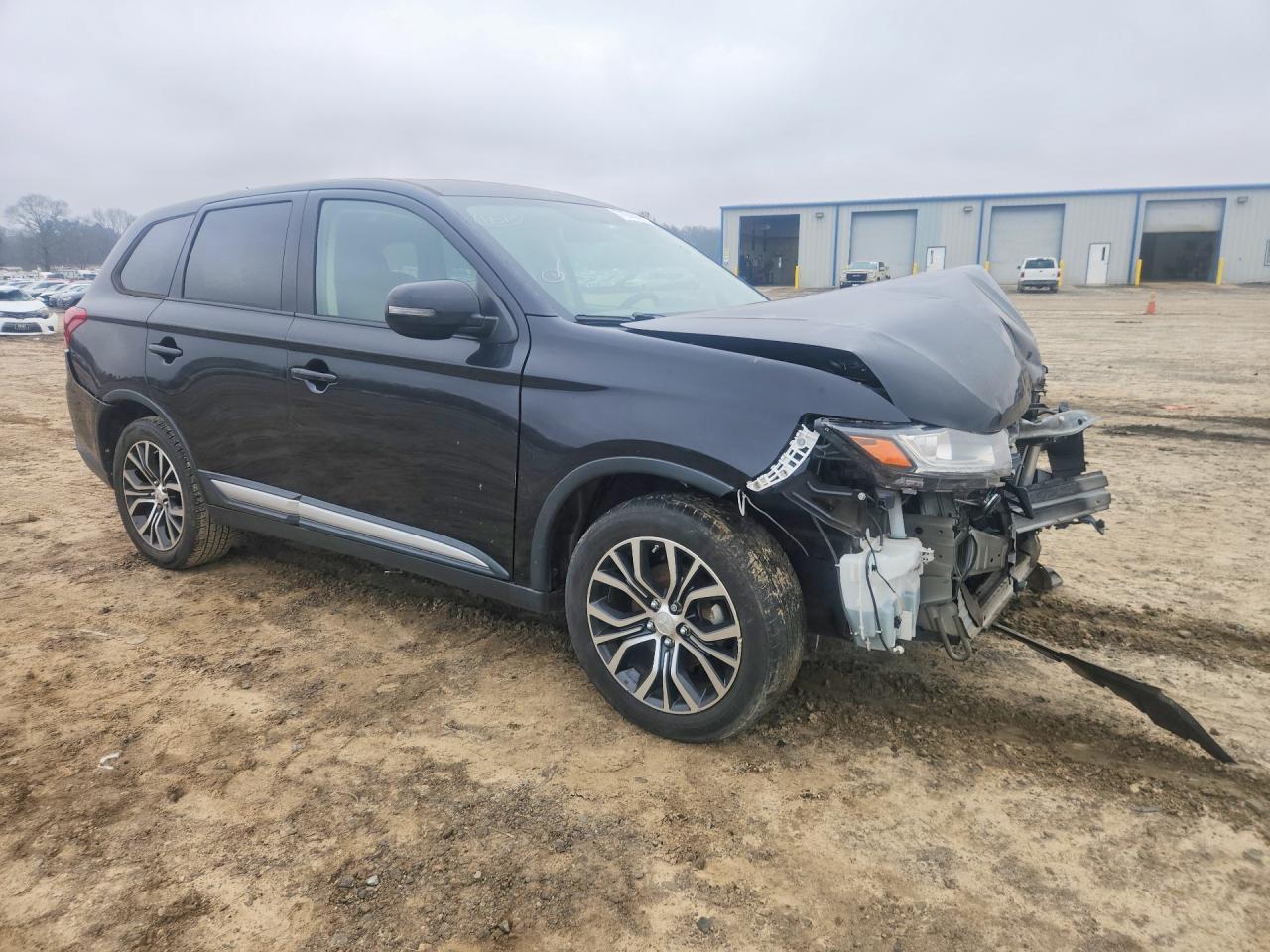 2016 Mitsubishi Outlander Se - Image 4