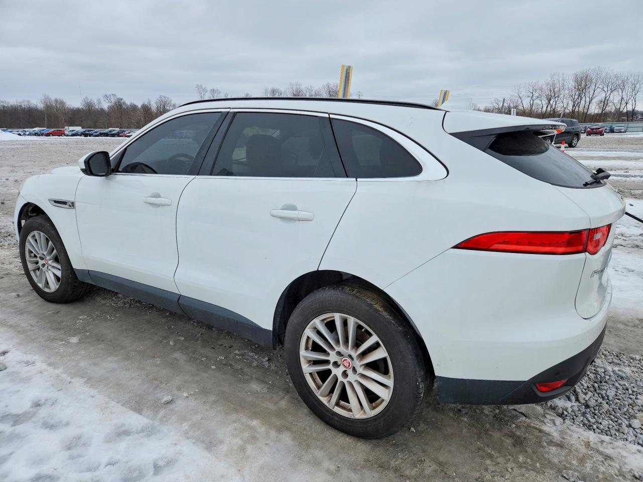 2017 Jaguar F-Pace Prestige - Фото 2
