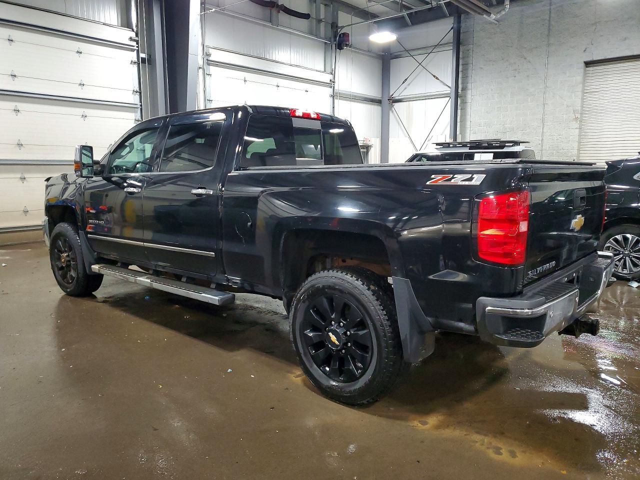 2015 Chevrolet Silverado K3500 Ltz - Image 2