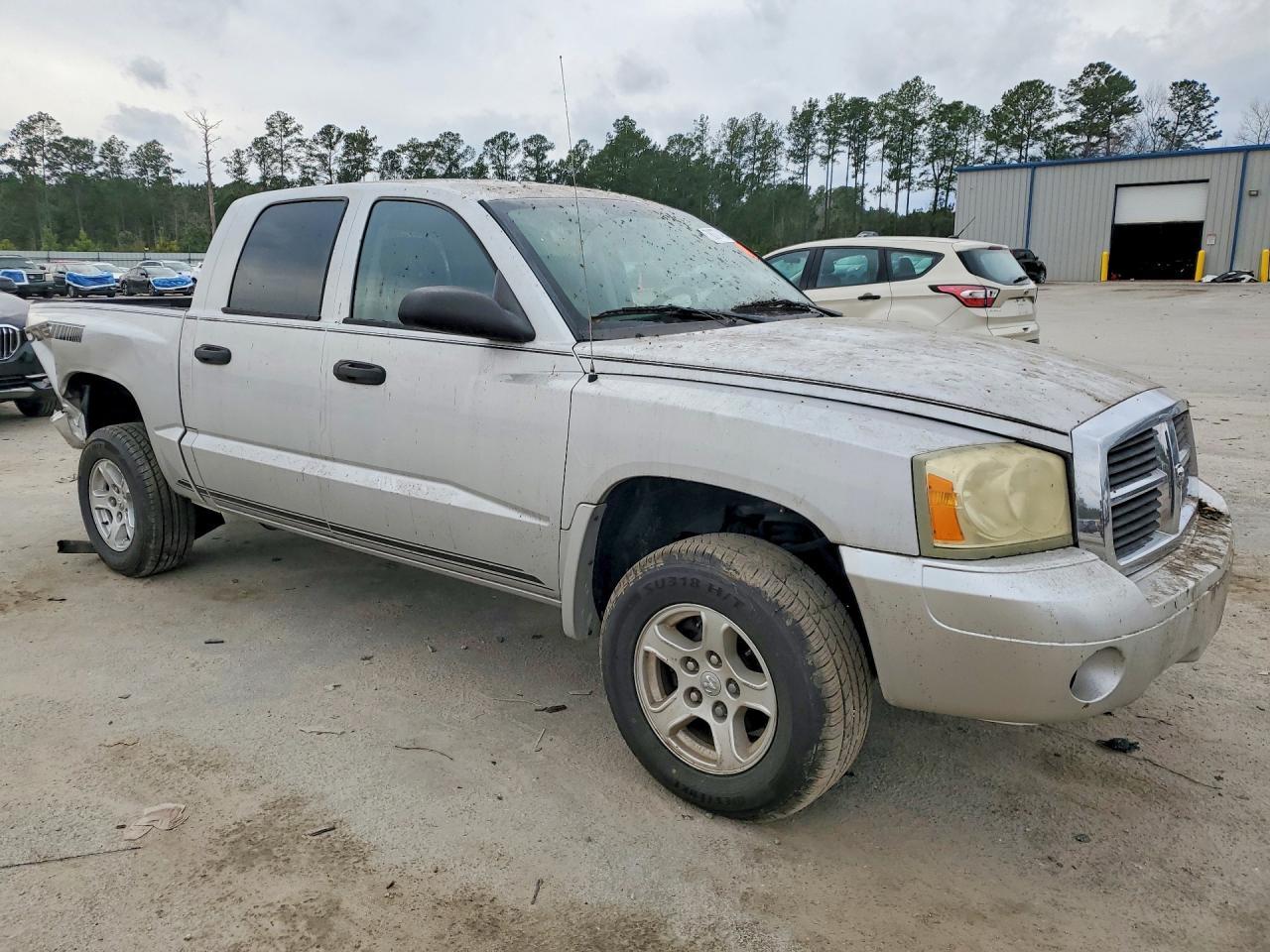 2005 Dodge Dakota Quad Slt - Image 4