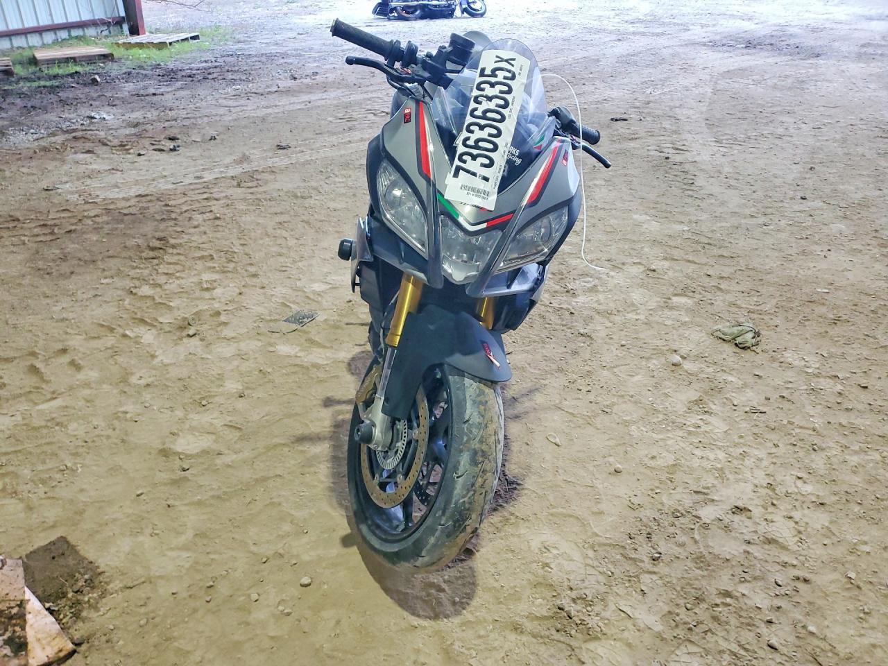 2016 Aprilia Tuono V4 1100 Rr - Image 2