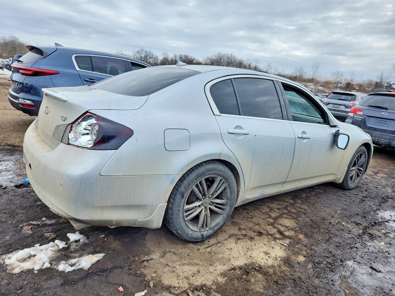 2011 Infiniti G37 Sedan X - Фото 3
