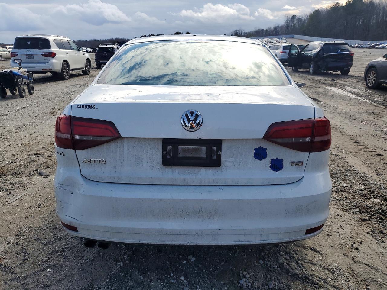 2017 Volkswagen Jetta S - Фото 6