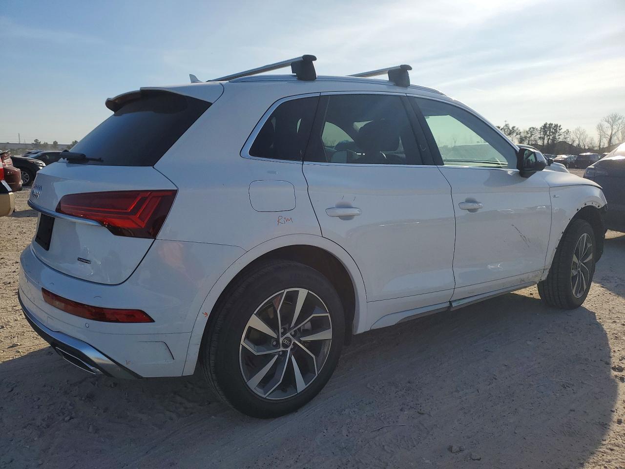2024 Audi Q5 Premium Plus 45 - Image 3