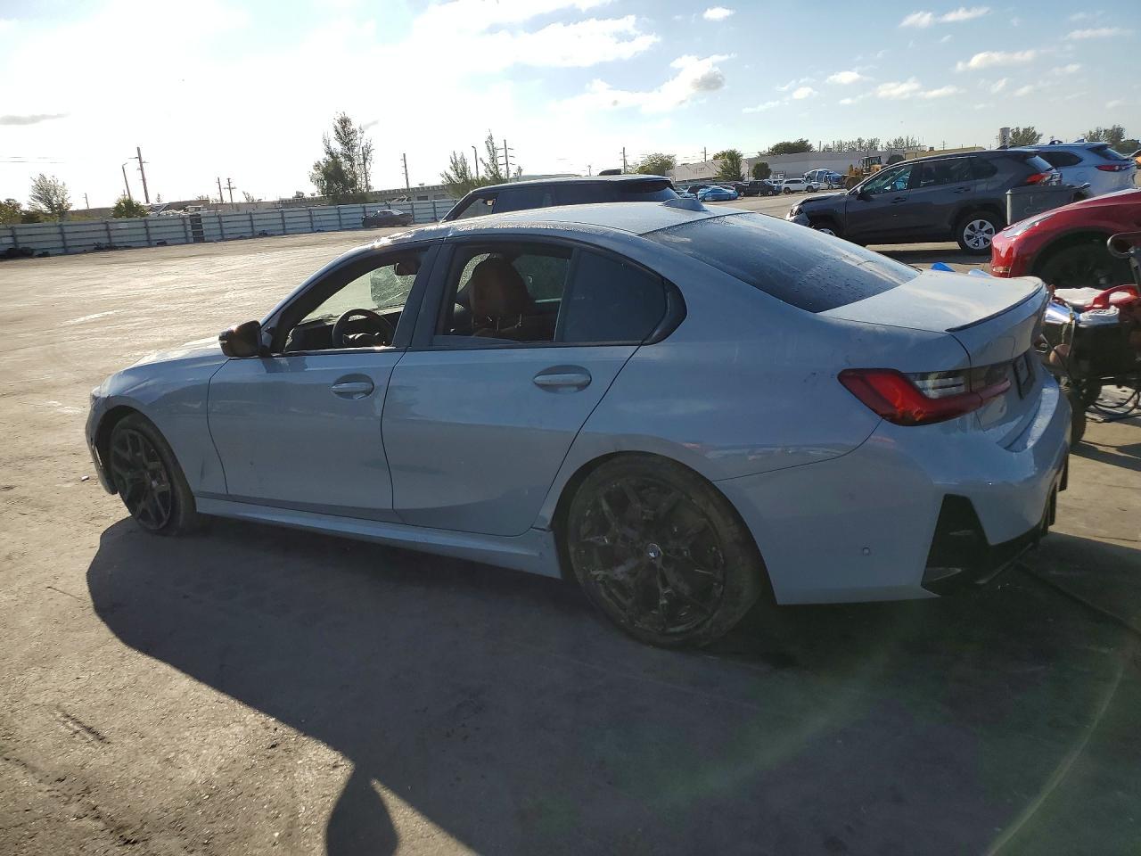 2025 BMW M340I - Фото 2