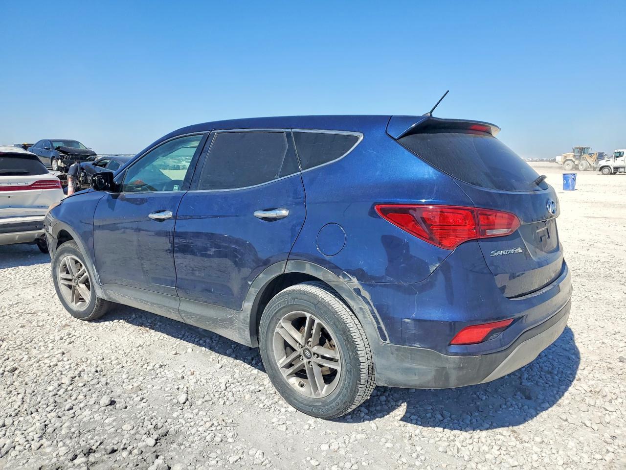 2018 Hyundai Santa Fe Sport 2.4L - Image 2