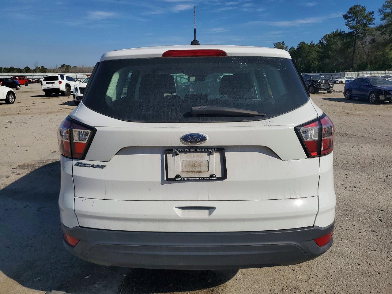 2017 Ford Escape S - Image 6