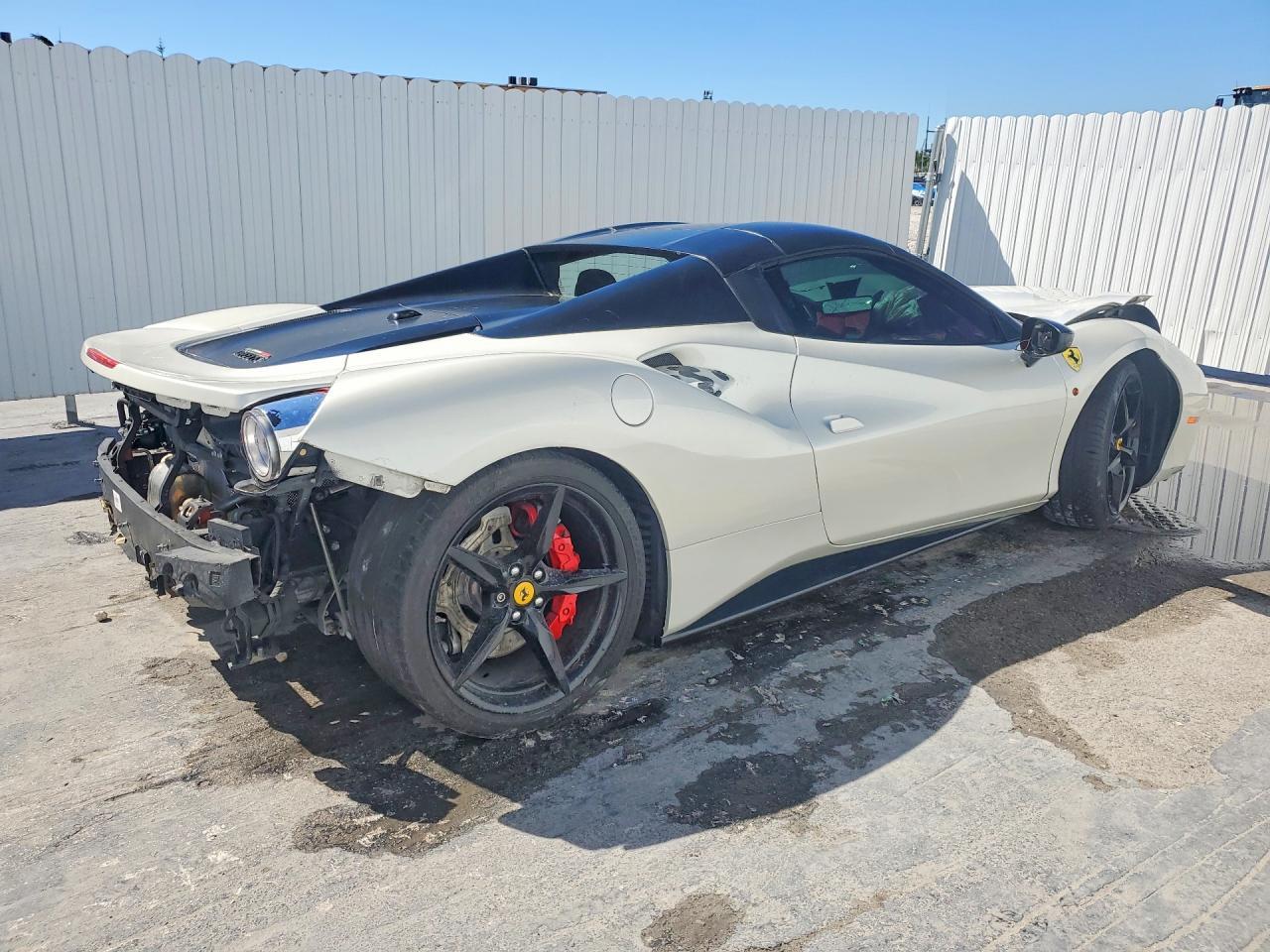 2018 Ferrari 488 Spider - Фото 3