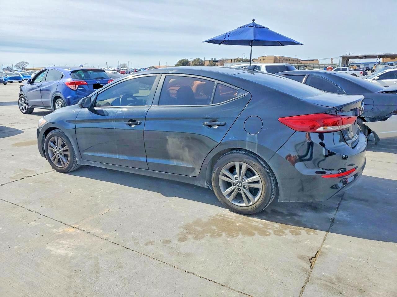 2017 Hyundai Elantra - Фото 2