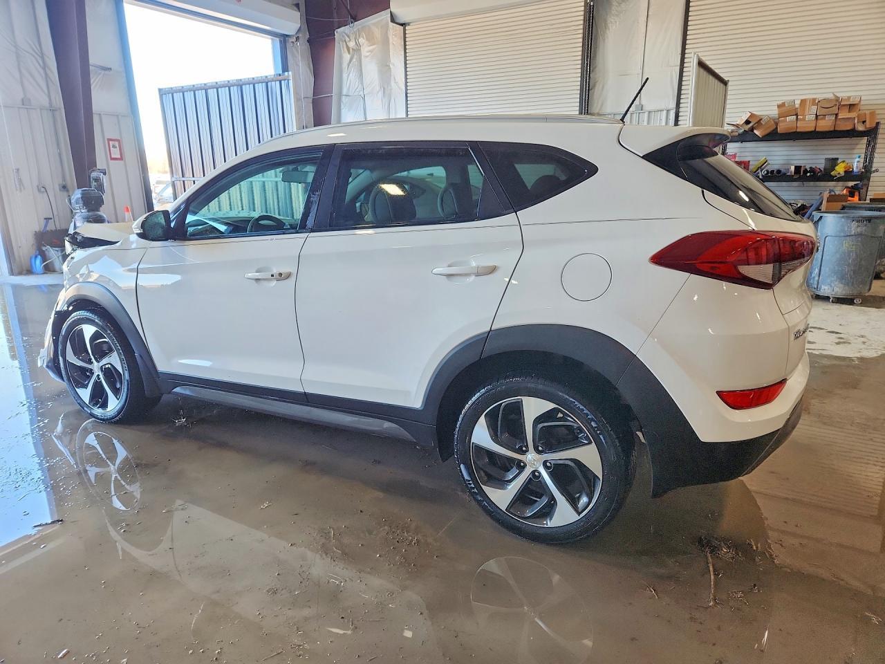 2016 Hyundai Tucson Sport - Image 2