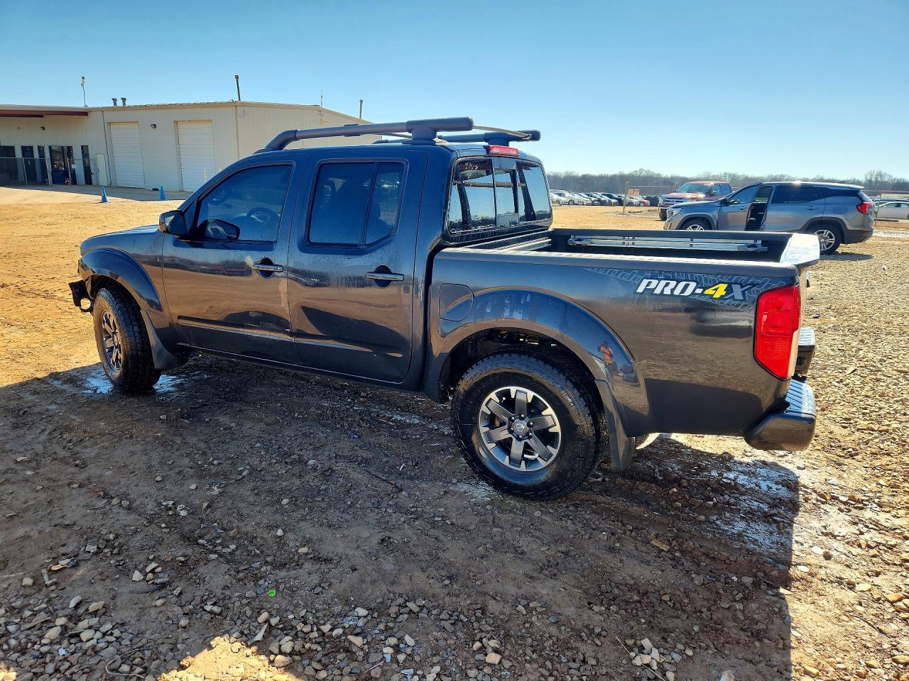 2015 Nissan Frontier S - Image 2