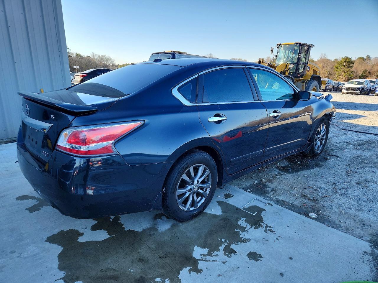 2015 Nissan Altima 2.5 S - Фото 3