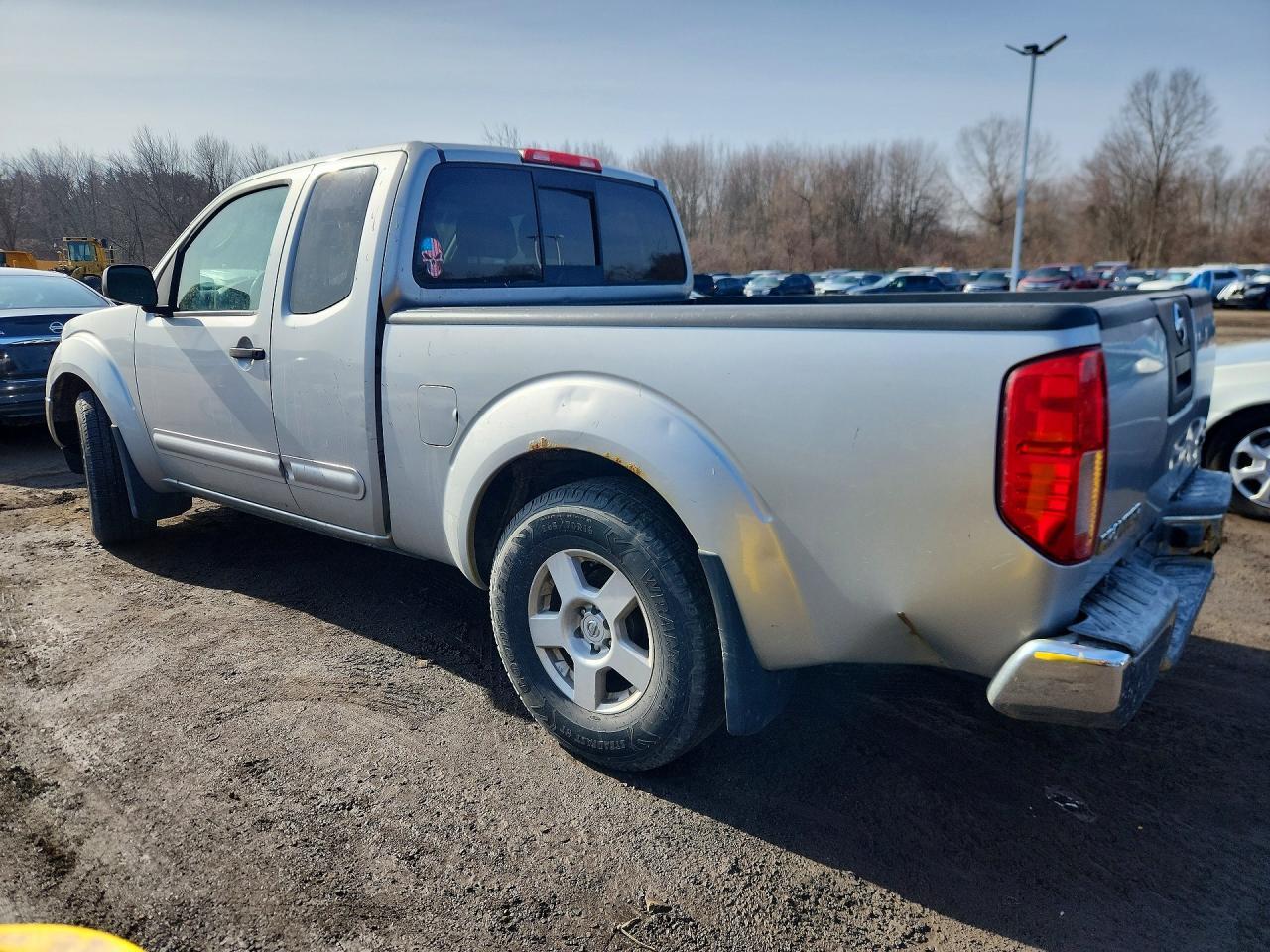 2005 Nissan Frontier King Cab Le - Фото 2