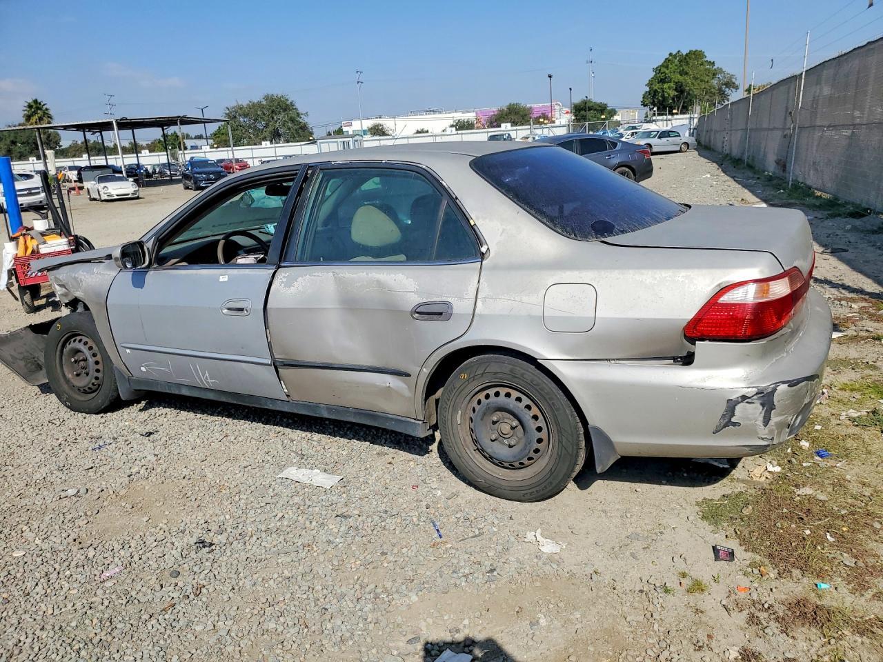 1998 Honda Accord Lx - Image 2