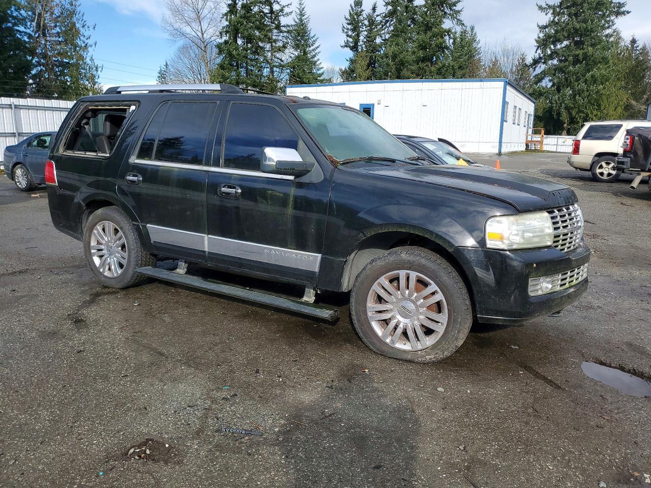 2008 Lincoln Navigator - Image 4
