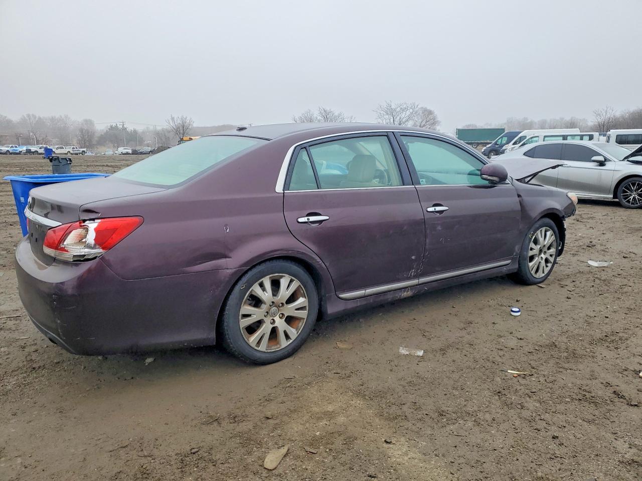 2011 Toyota Avalon Base - Фото 3