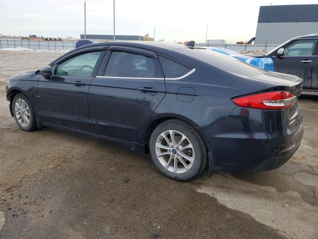2020 Ford Fusion Se - Фото 2