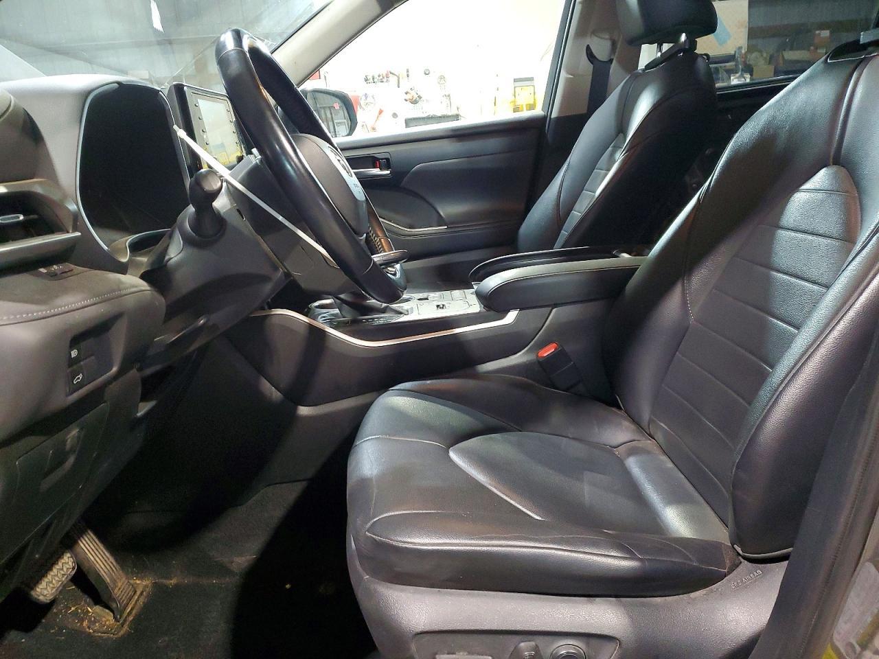 2020 Toyota Highlander Hybrid Xle - Image 7