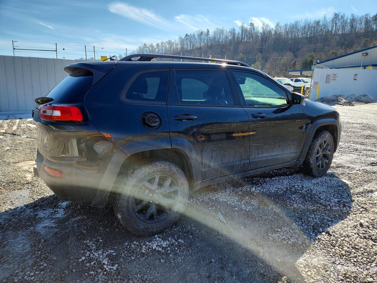 2016 Jeep Cherokee Trailhawk - Фото 3