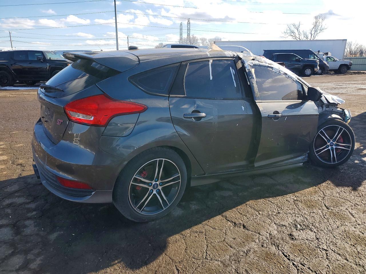 2017 Ford Focus St - Image 3