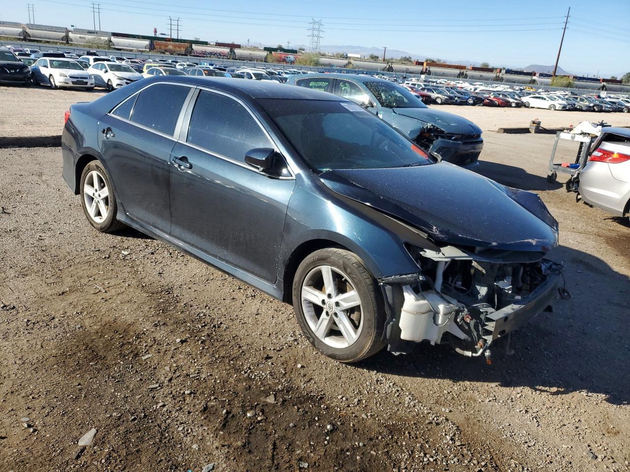 2012 Toyota Camry Base - Фото 4