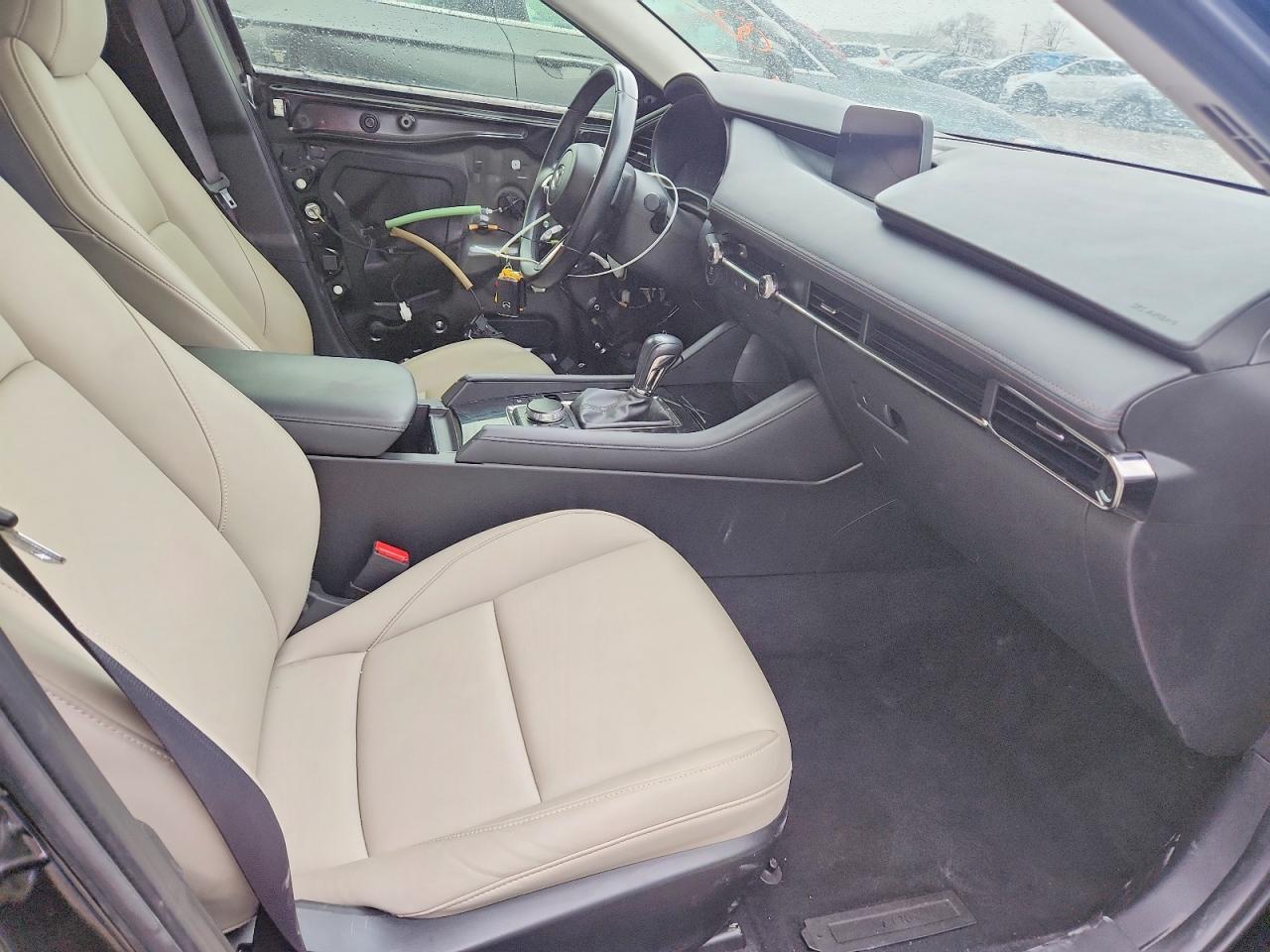 2019 Mazda 3 Preferred Plus - Image 7