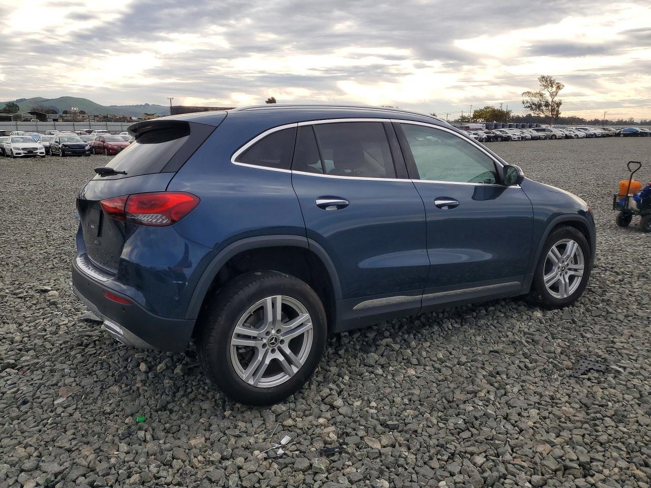 2023 Mercedes-Benz Gla 250 - Фото 3