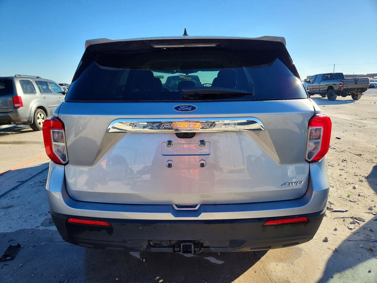 2023 Ford Explorer - Image 6