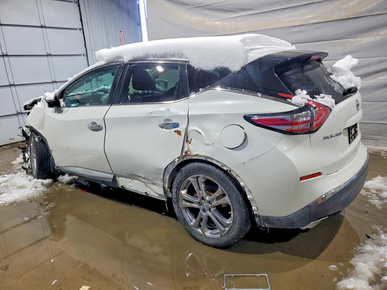 2016 Nissan Murano - Image 2