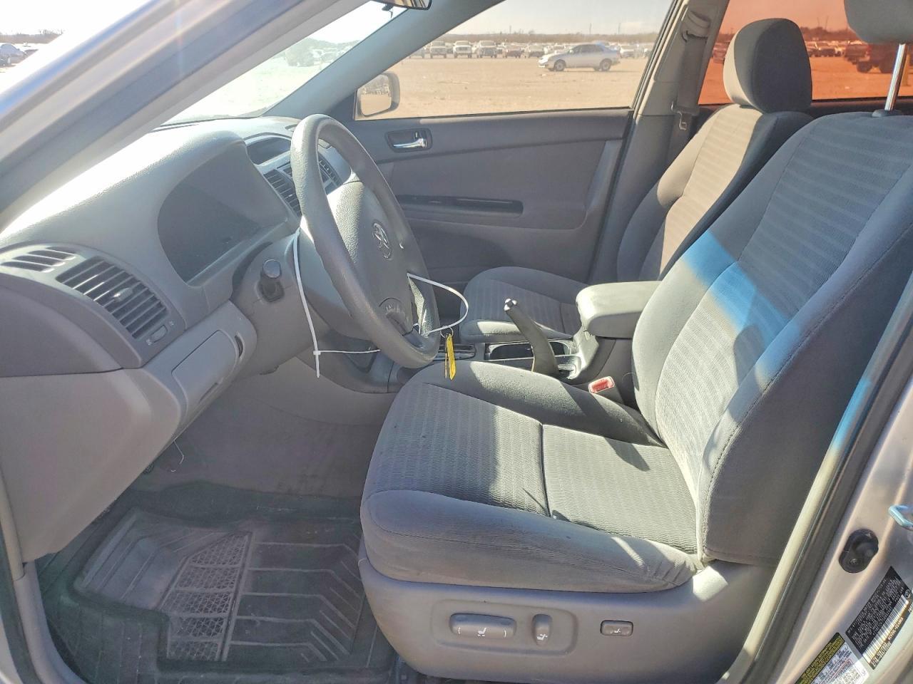 2005 Toyota Camry Le - Фото 7