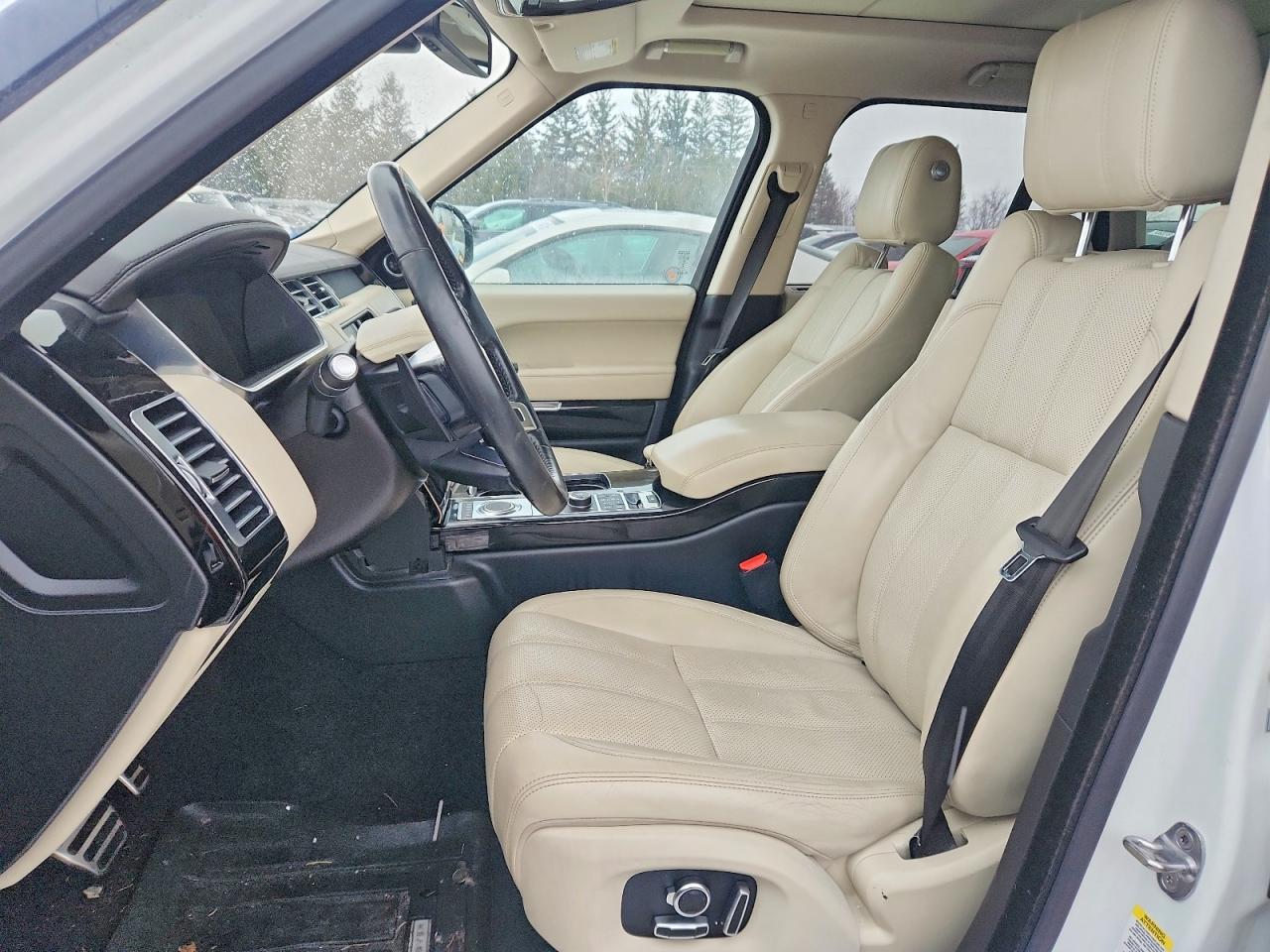 2016 Land Rover Range Rover Supercharged - Image 7
