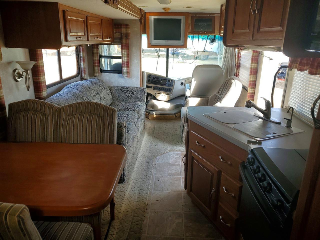 2004 Ford F550 Super Duty Rv - Фото 5