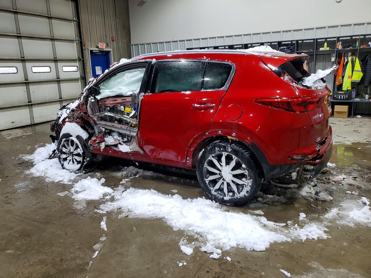 2019 Kia Sportage Ex - Image 2