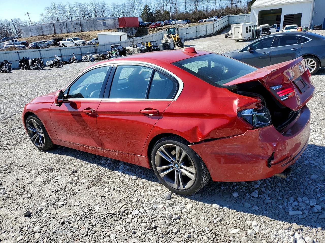 2017 BMW 330 Xi - Фото 2
