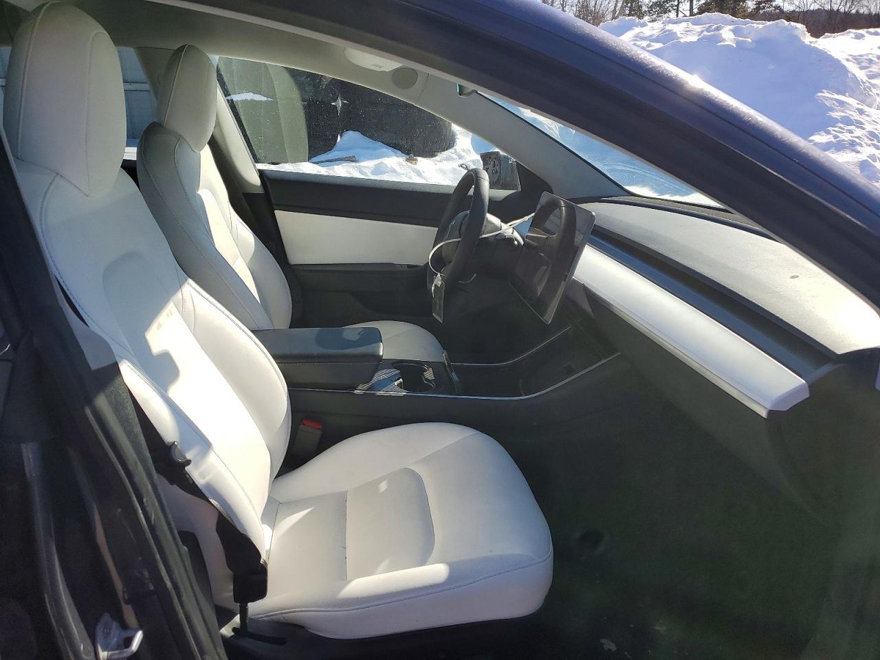 2020 Tesla Model 3 - Image 7