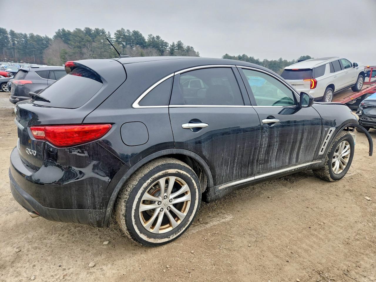 2017 Infinity Qx70 - Image 3