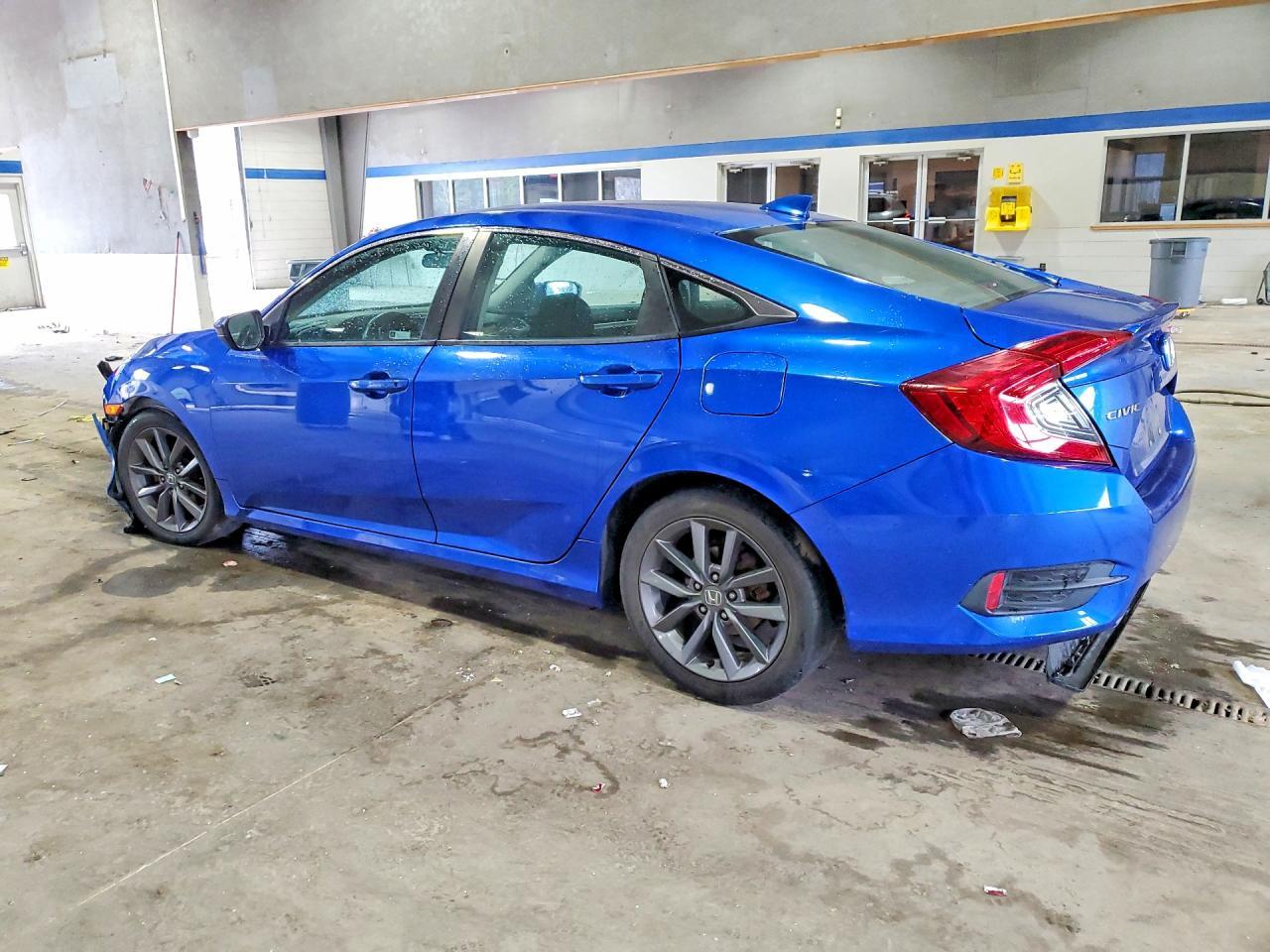 2019 Honda Civic Ex - Image 2