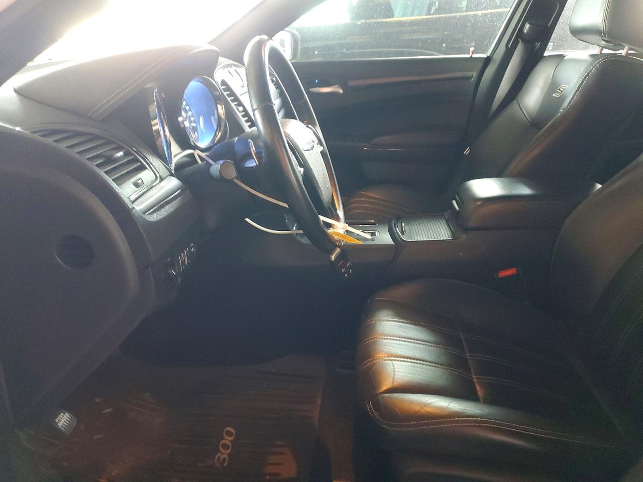 2013 Chrysler 300 S - Image 7