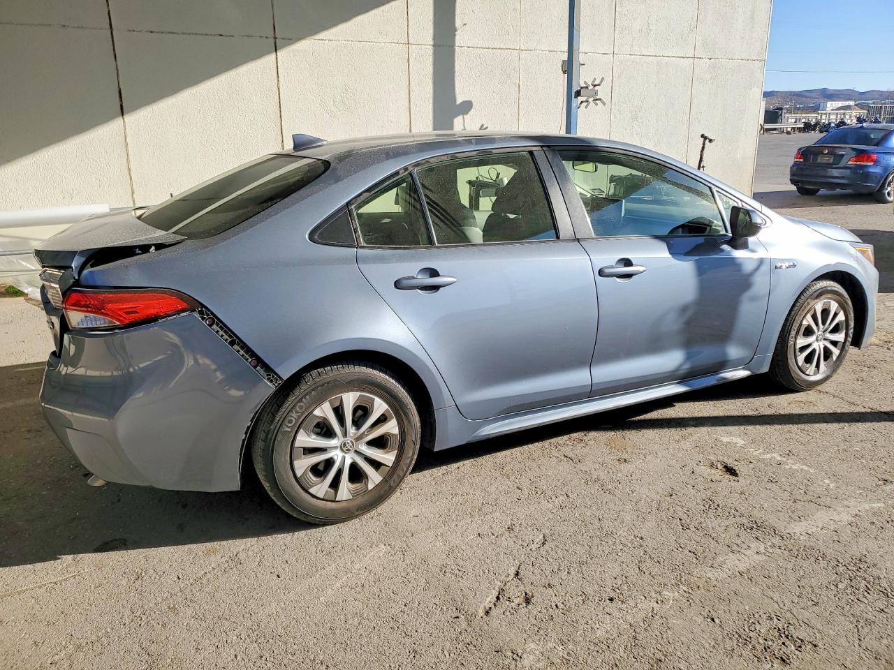 2021 Toyota Corolla Le - Фото 3