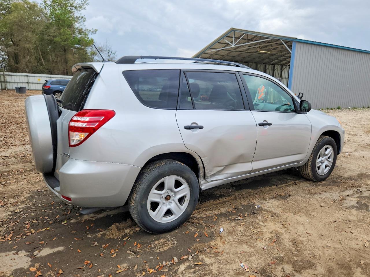 2011 Toyota Rav4 Base - Фото 3