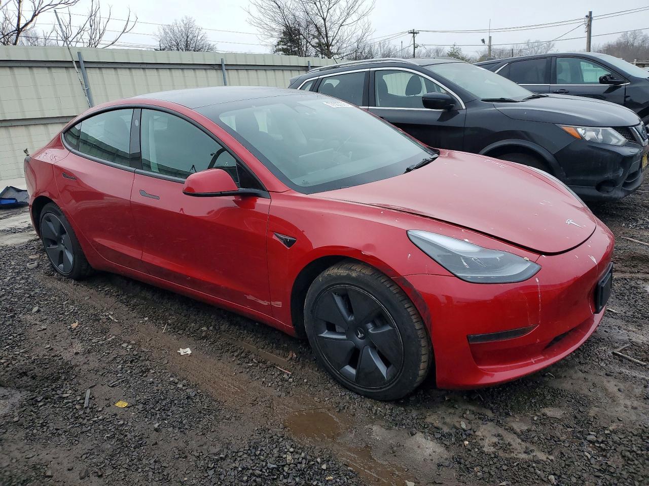 2023 Tesla Model 3 - Фото 4