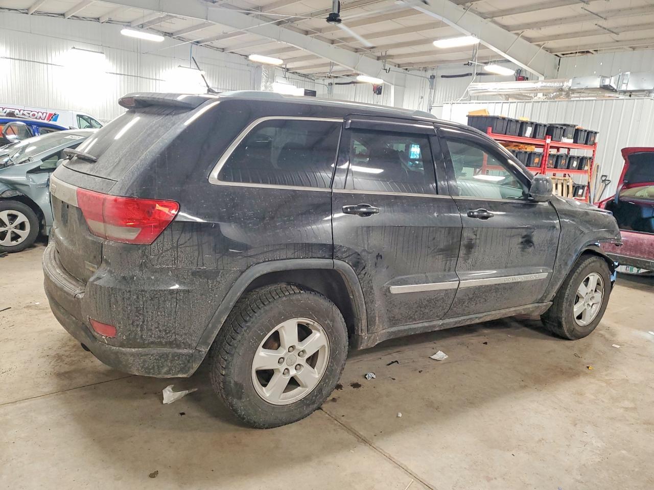 2011 Jeep Grand Cherokee Laredo - Фото 3