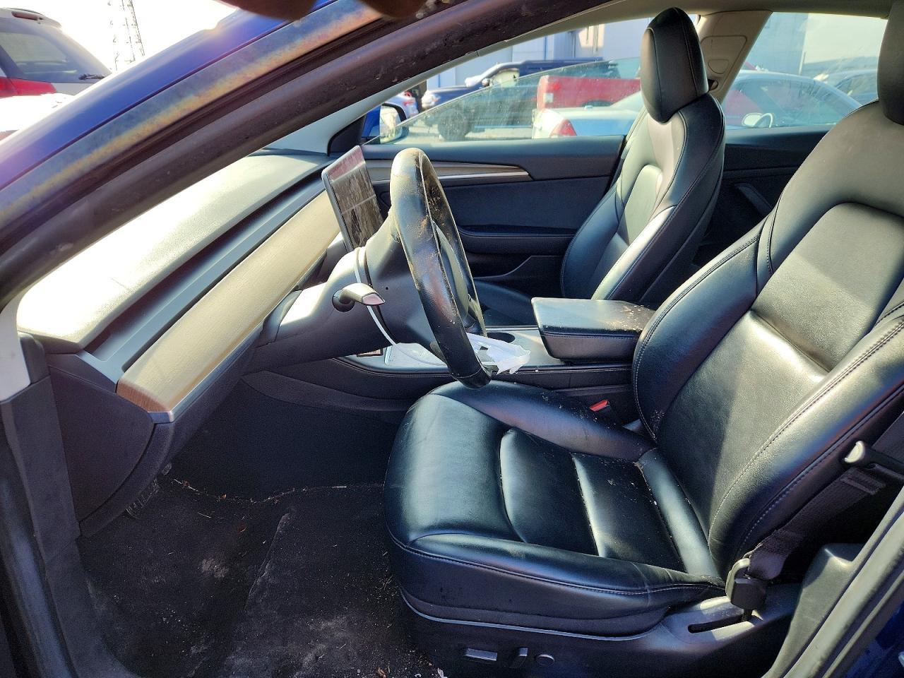 2022 Tesla Model 3 - Image 7