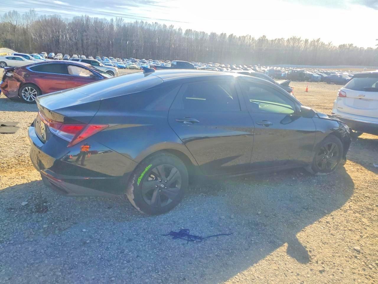 2023 Hyundai Elantra Sel - Фото 3