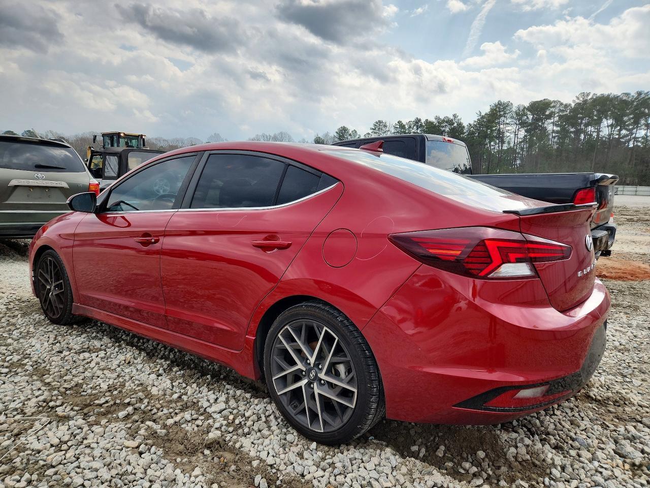 2020 Hyundai Elantra Sport - Image 2