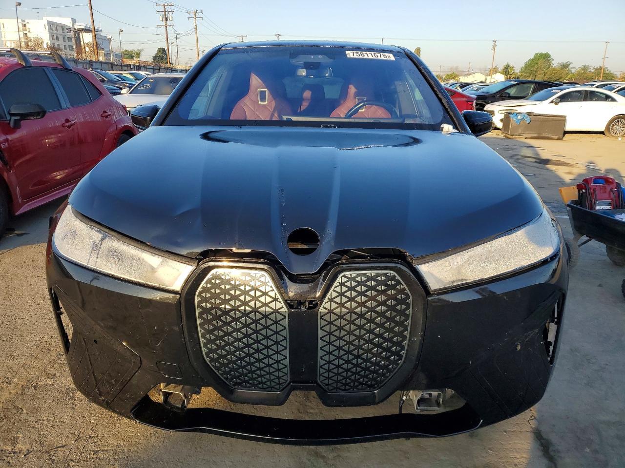 2022 BMW Ix xDrive50 - Фото 5